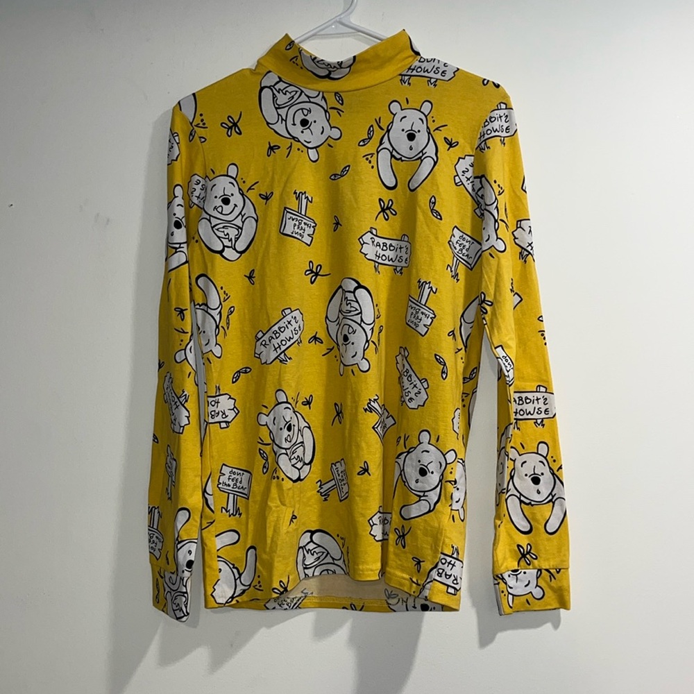 CAKEWORTHY Winnie the Pooh turtleneck